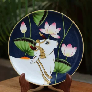 Pichwai Painting , cow plate pichwai painting