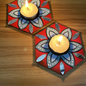 Tealight holder