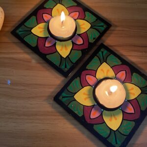 Tealight holder